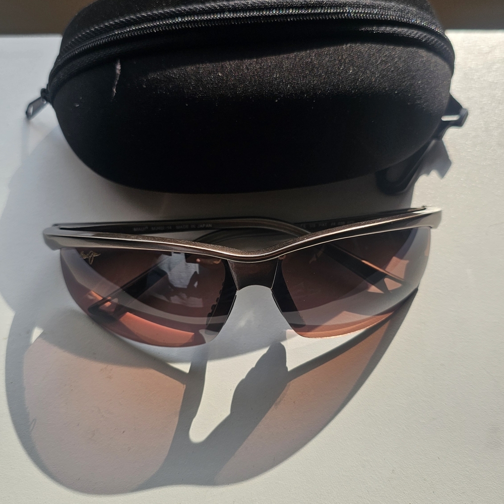 Maui Jim Silver and Black Sporty Sunglasses